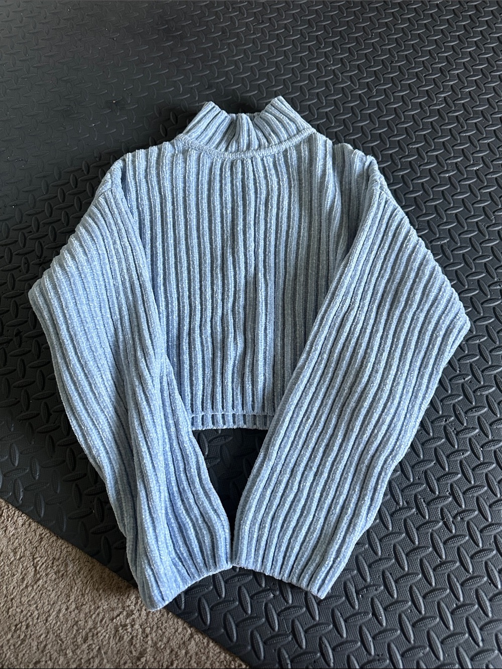 H&M Light Blue Ribbed Cropped Turtleneck Sweater